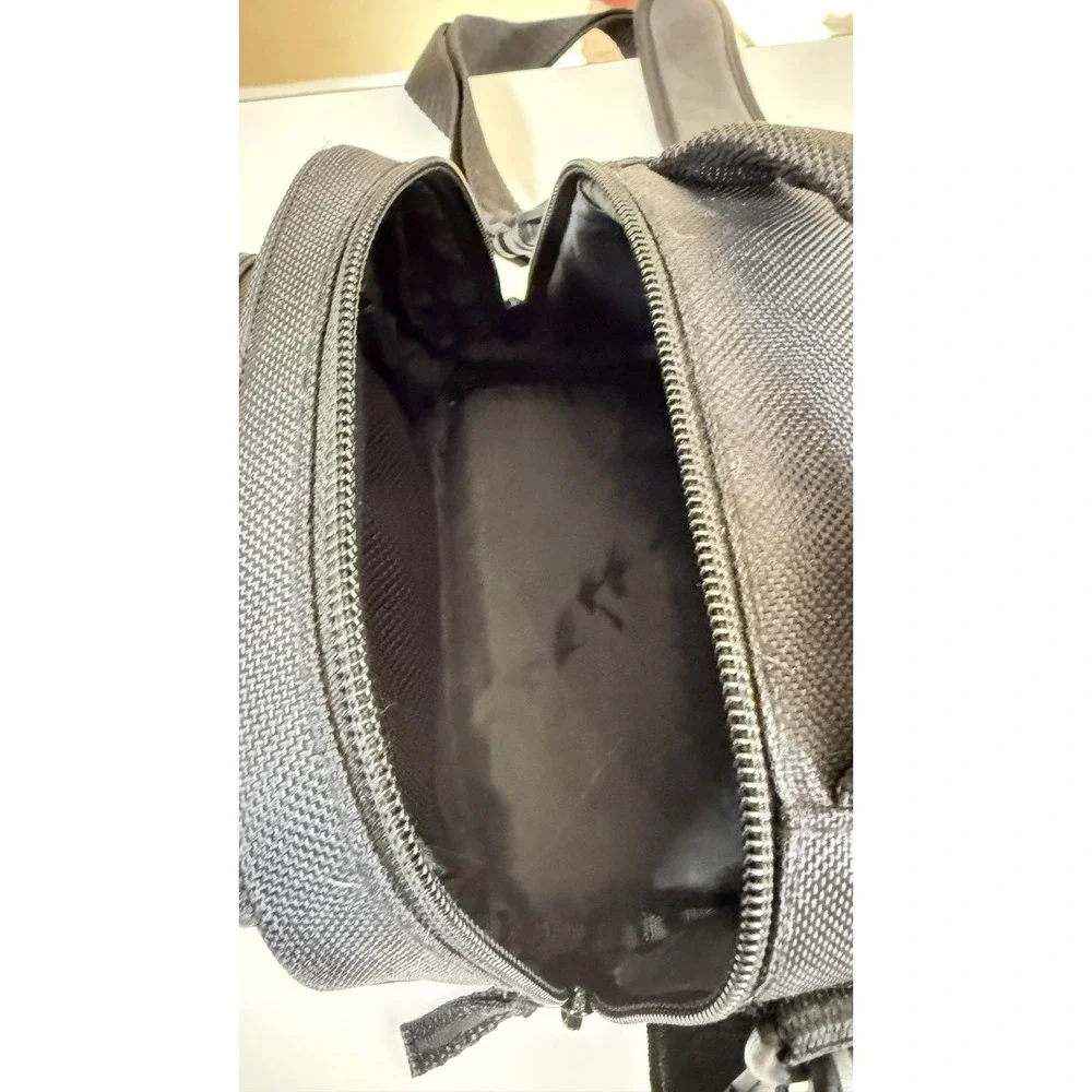 Sony black soft nylon‎ carrying case for cameras and camcorders
